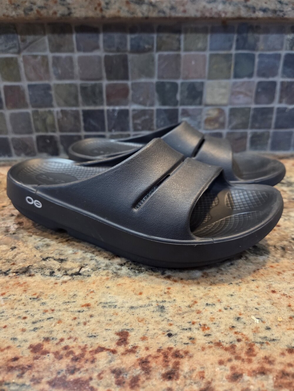Oofos Ooahh Slide Shoes Womens Size 7 Black Recovery Sandals Comfort Foam
